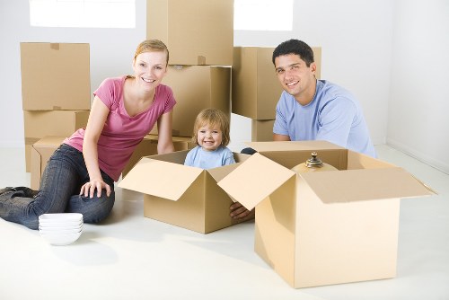 Moving truck service for homes and flats in Vauxhall