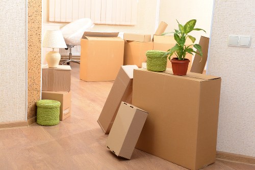 Apartment move support from a local man with a van in Vauxhall
